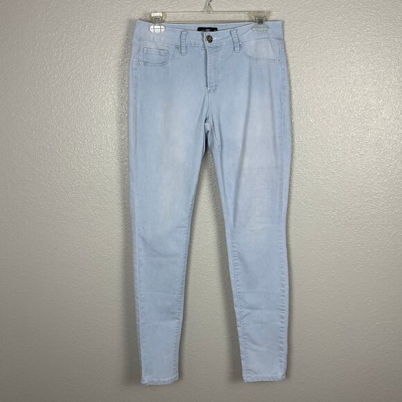 Royalty for Me Size 6 Skinny Leg Light Wash White-Blue Jeans Pockets Zipper Fly - Picture 1 of 10